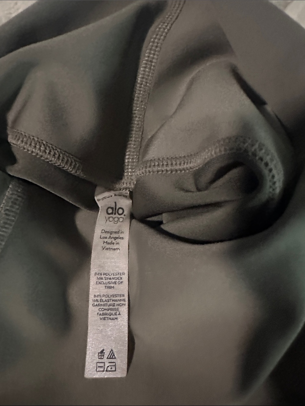 Alo Yoga Women’s Airlift High-Waist Leggings in Olive Green XS *flaw* - Picture 7 of 8